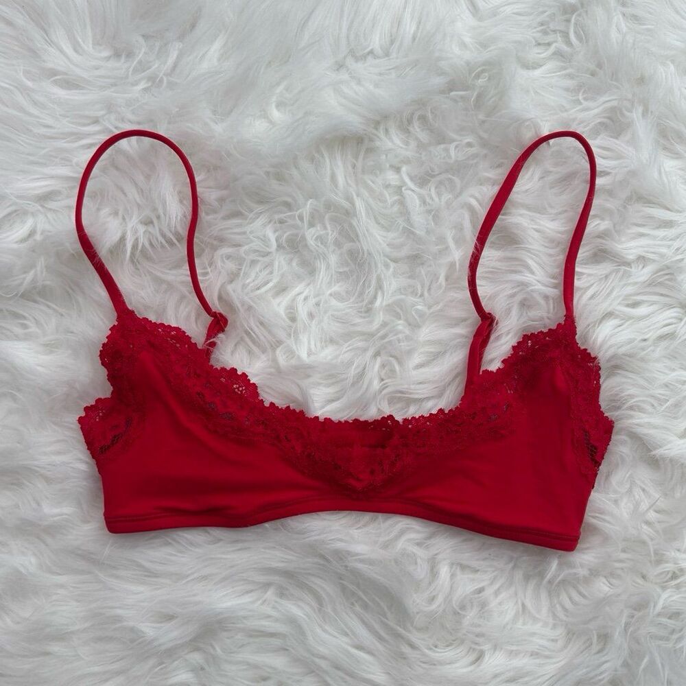 Skim Fits Everybody Lace Scoop Bralette Ruby Red Size XXS - Picture 2 of 7